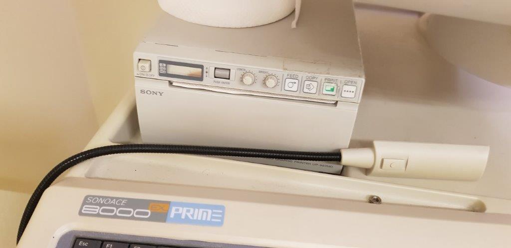 Használt Medison SonoAce 8000EX ultrahang készülék Sony fekete-fehér nyomtatóval Használt Medison SonoAce 8000EX ultrahang készülék Sony fekete-fehér nyomtatóval